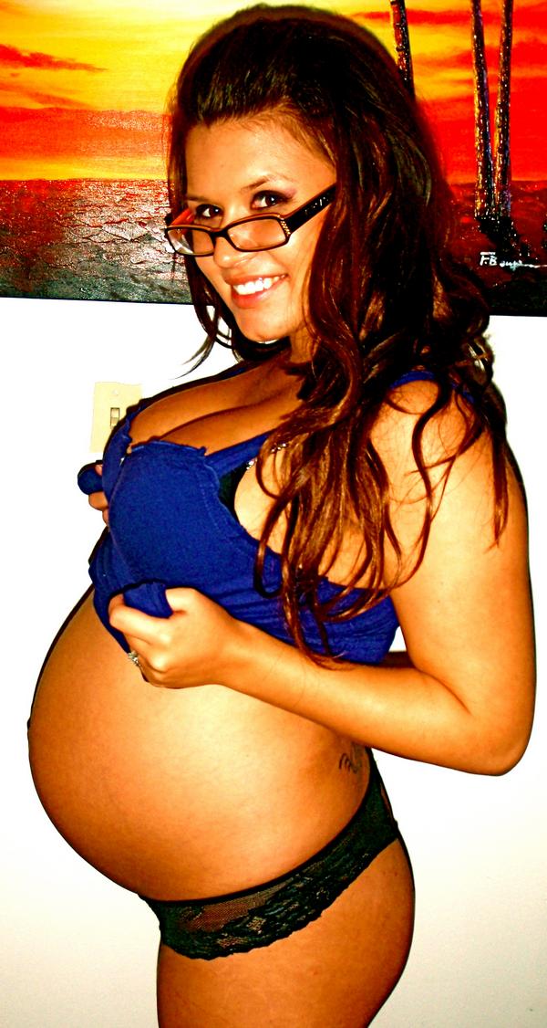More new pictures of Eva Angelina pregnant Porn Star Babylon